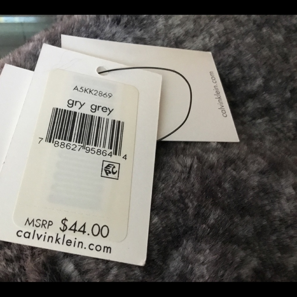 Calvin Klein Infinity Scarf - Picture 3 of 4